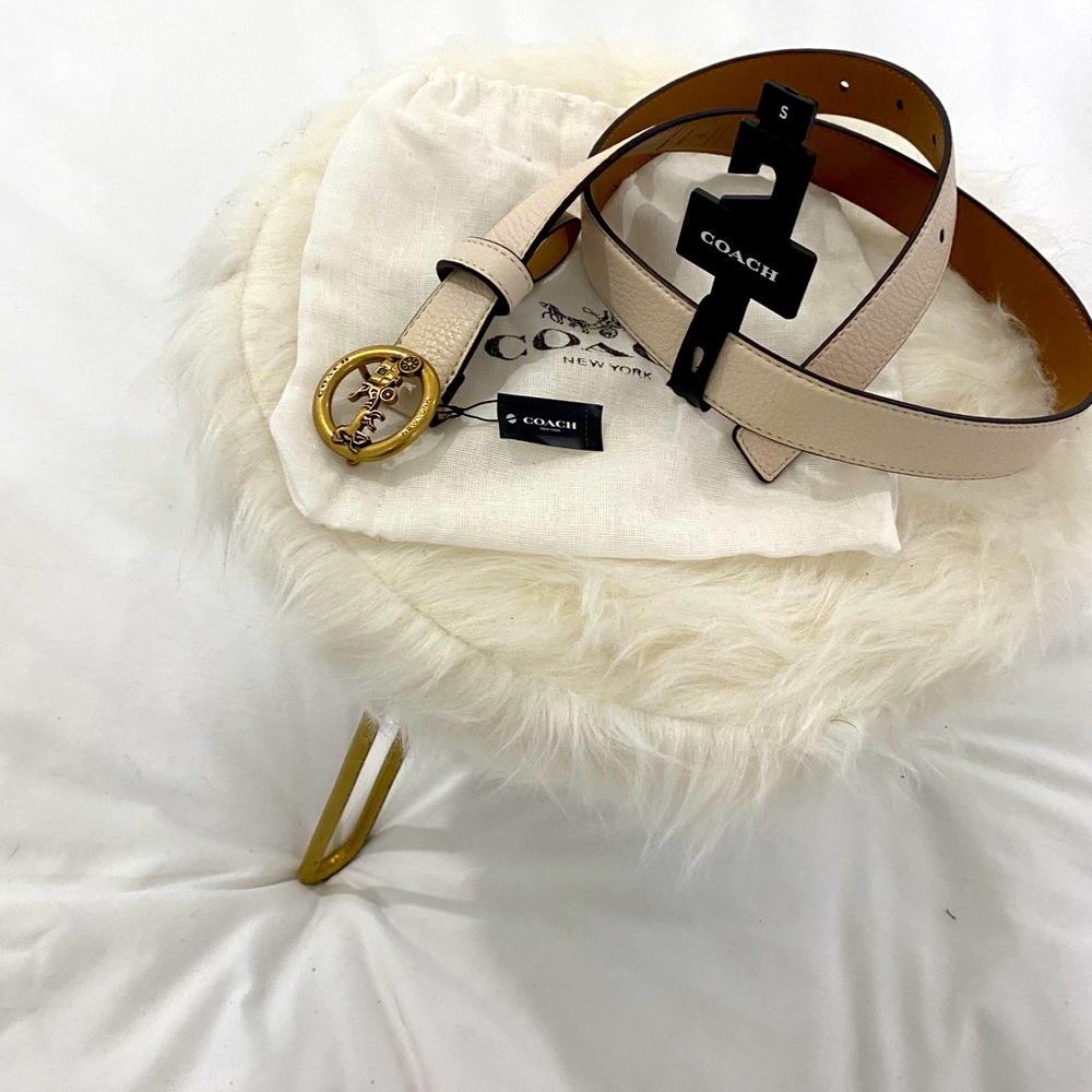 Pretty cream Coach belt!